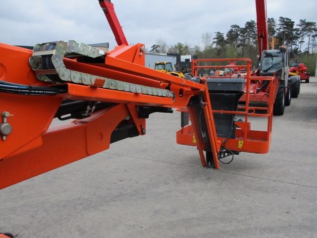 Sold - Articulated Boom Lift - View 2